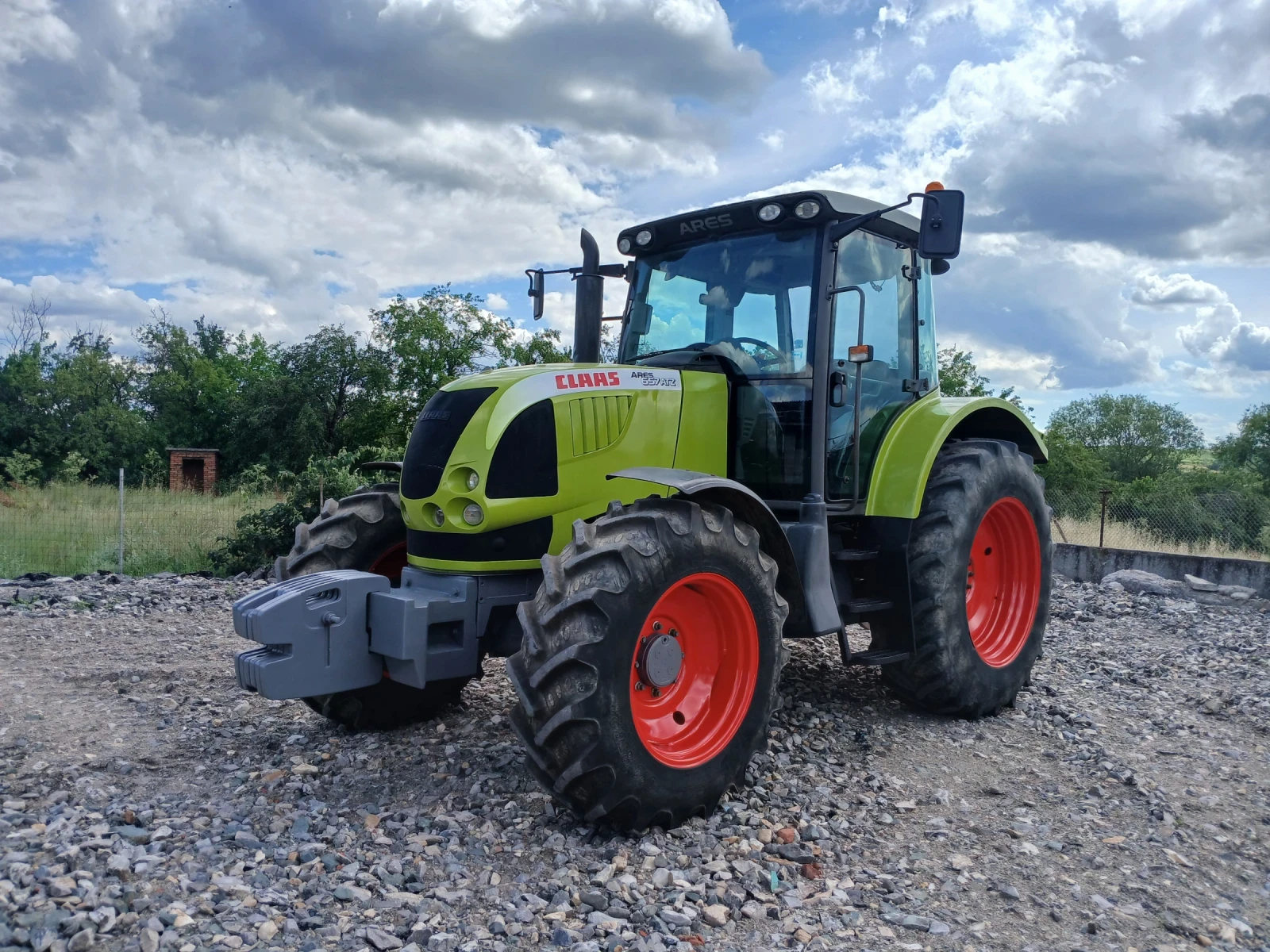 Трактор Claas Арес 657, снимка 2 - Селскостопанска техника - 55252125