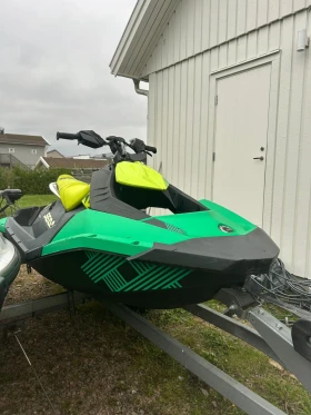 Джет Bombardier Sea Doo Spark Trixx, снимка 2