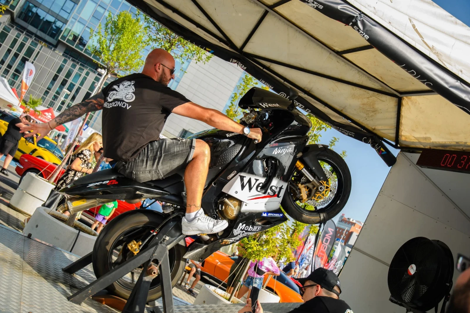 �� ��������� | Mobile.bg � ����������� 13