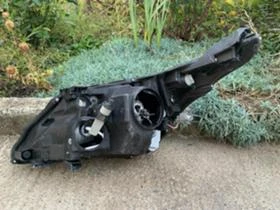 Фар за Toyota Avensis , снимка 6