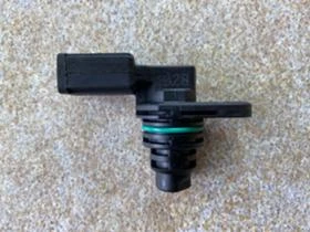 Датчик разпределителен вал Vw Golf 1.6 FSI Hella 6PU 009 121-451 , снимка 5