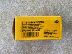 Датчик разпределителен вал Vw Golf 1.6 FSI Hella 6PU 009 121-451 , снимка 2