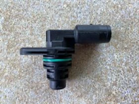 Датчик разпределителен вал Vw Golf 1.6 FSI Hella 6PU 009 121-451 , снимка 4