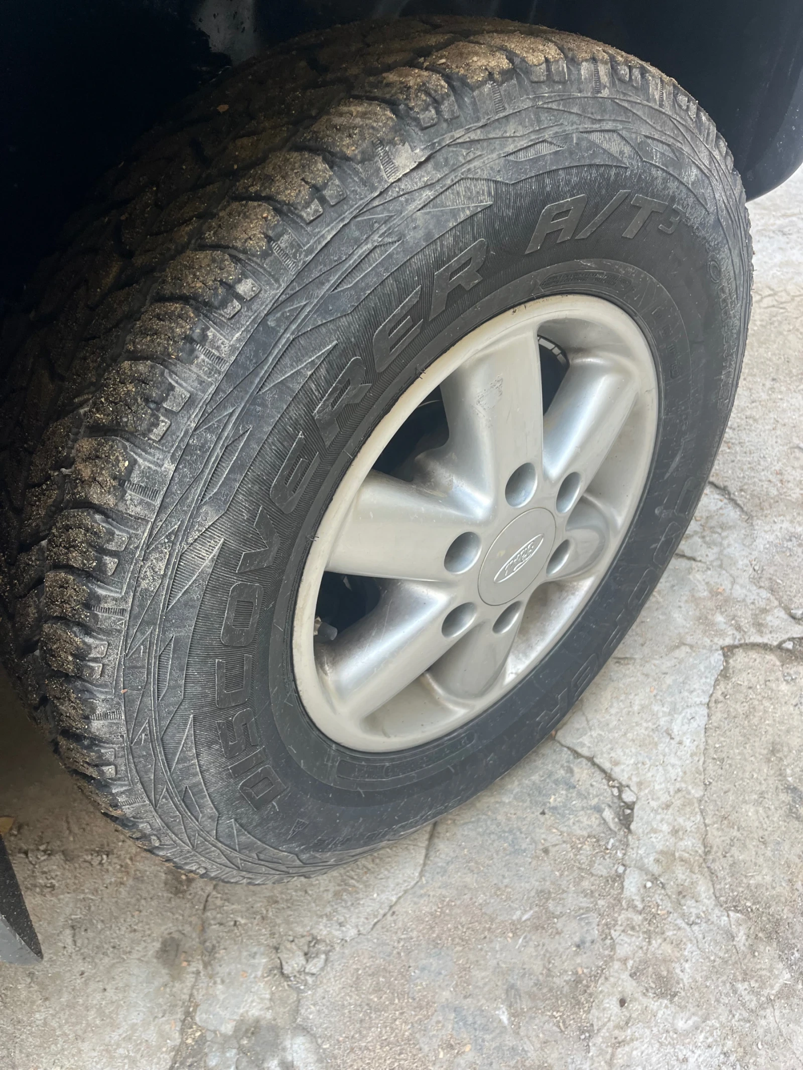    215/80R15  Ford Maverick | Mobile.bg   1