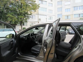 Toyota Auris 1.8 HYBRID/AUT/NAVI/EURO6, снимка 10