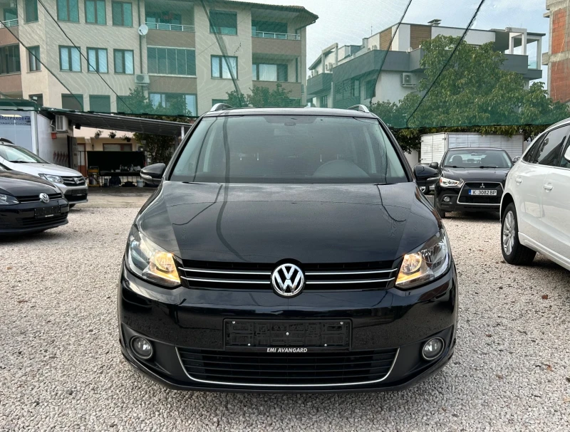 VW Touran 2.0 TDI, снимка 2 - Автомобили и джипове - 47474824