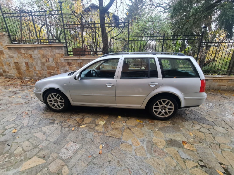 VW Golf, снимка 1 - Автомобили и джипове - 47997073