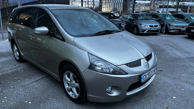 Mitsubishi Grandis 2.0 DiD Първи собственик от България, снимка 2 - Автомобили и джипове - 48043327