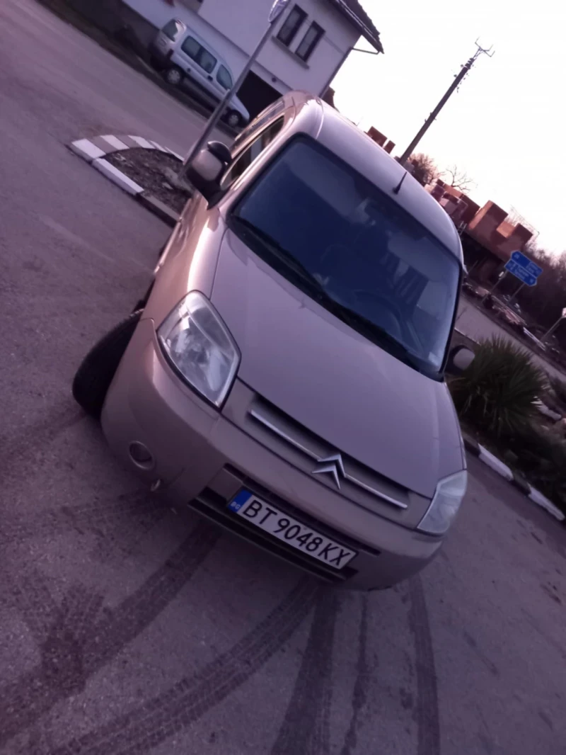 Citroen Berlingo, снимка 2 - Автомобили и джипове - 48530435