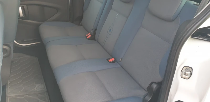 Citroen Berlingo 1.6 hdi, снимка 11 - Автомобили и джипове - 50008170