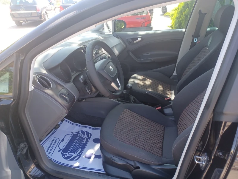 Seat Ibiza 1.2i 12v, снимка 10 - Автомобили и джипове - 50032464