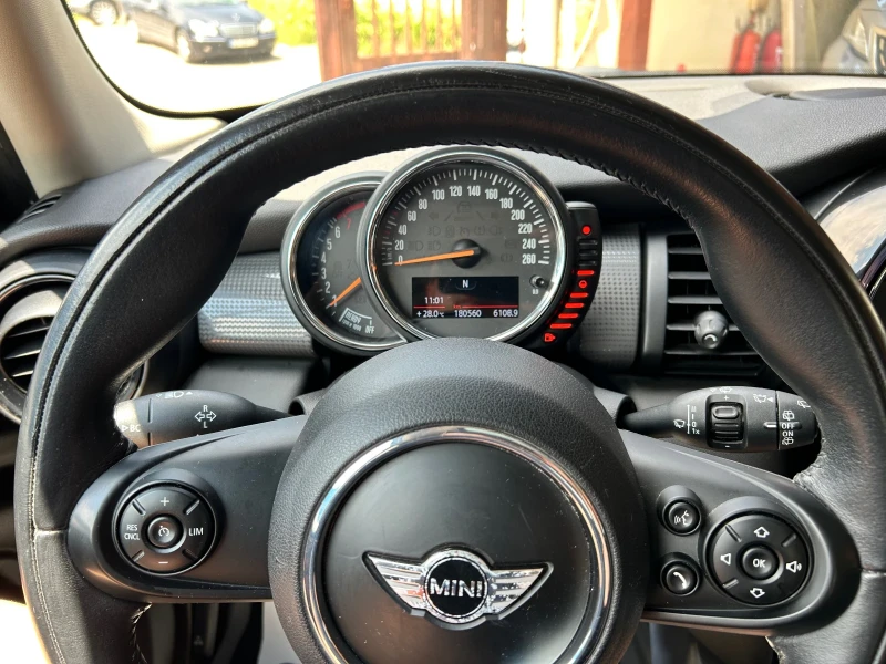 Mini Cooper ONE 1.2TURBO, снимка 10 - Автомобили и джипове - 50564965