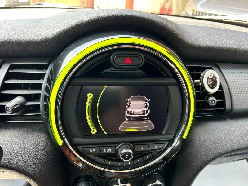 Mini Cooper ONE 1.2TURBO, снимка 9 - Автомобили и джипове - 50564965