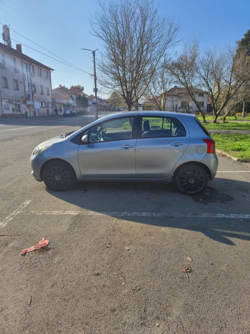 Toyota Yaris, снимка 7 - Автомобили и джипове - 52434322