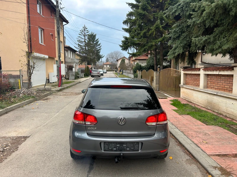 VW Golf 1.6TDI 105K, снимка 5 - Автомобили и джипове - 52641206