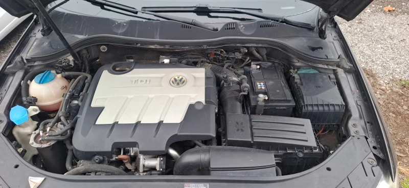 VW Passat 2.0 куб.см.140к.с. common rail, снимка 15 - Автомобили и джипове - 52886593
