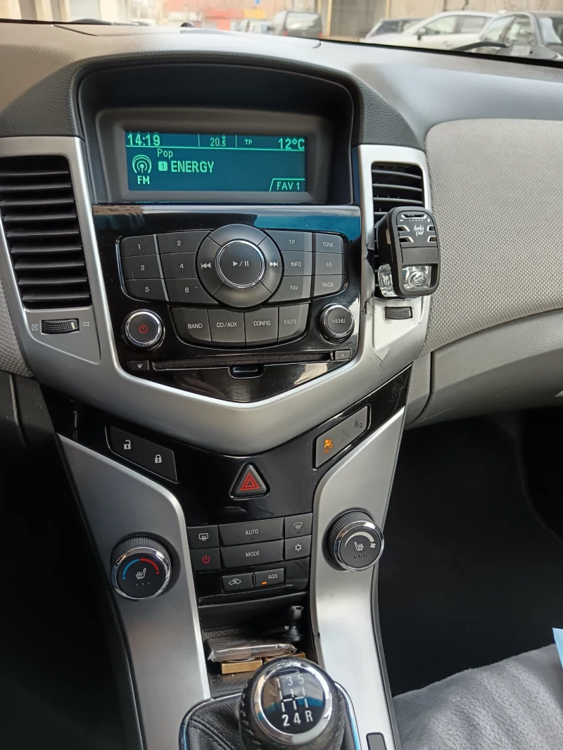 Chevrolet Cruze, снимка 6 - Автомобили и джипове - 52890501