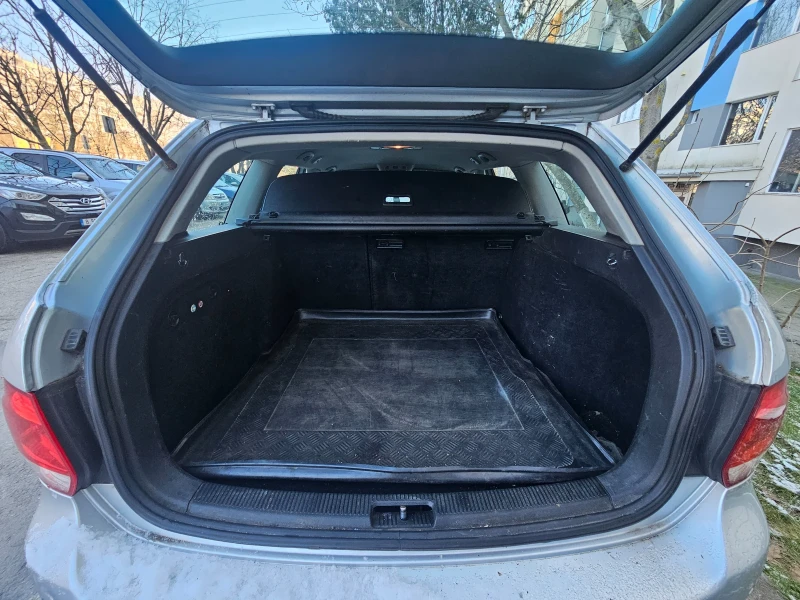 VW Golf, снимка 4 - Автомобили и джипове - 53131050