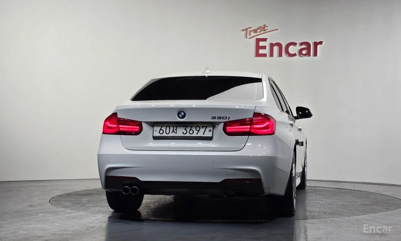 BMW 330, снимка 4 - Автомобили и джипове - 53288011