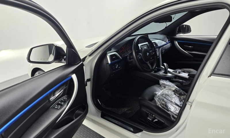 BMW 330, снимка 10 - Автомобили и джипове - 53288011