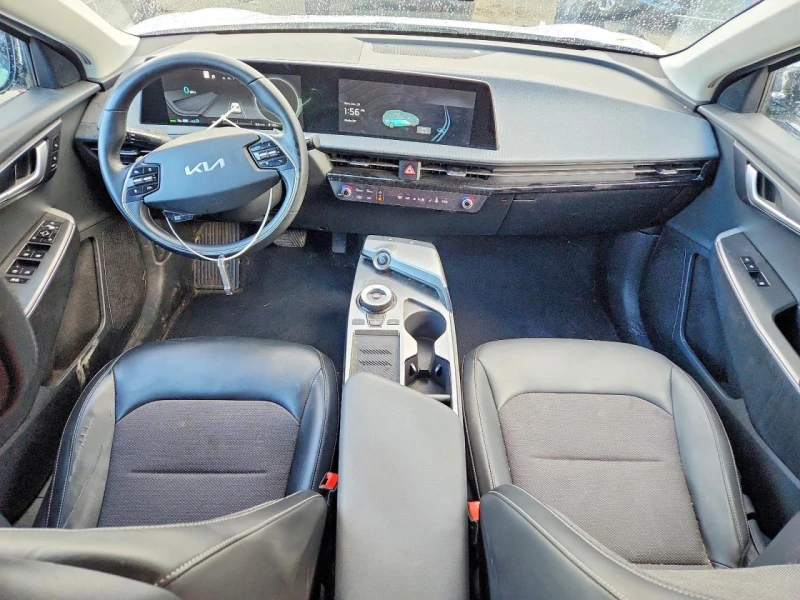 Kia EV6 LIGHT, снимка 8 - Автомобили и джипове - 53432923