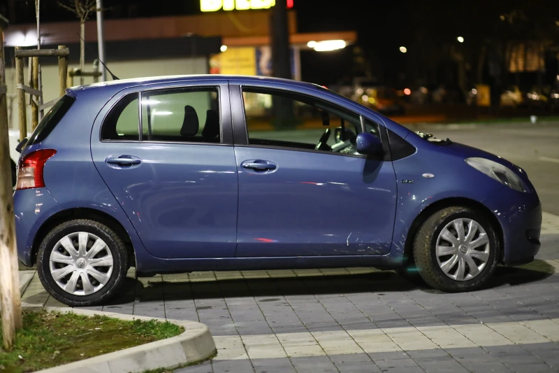 Toyota Yaris 1.4D, снимка 7 - Автомобили и джипове - 53464005