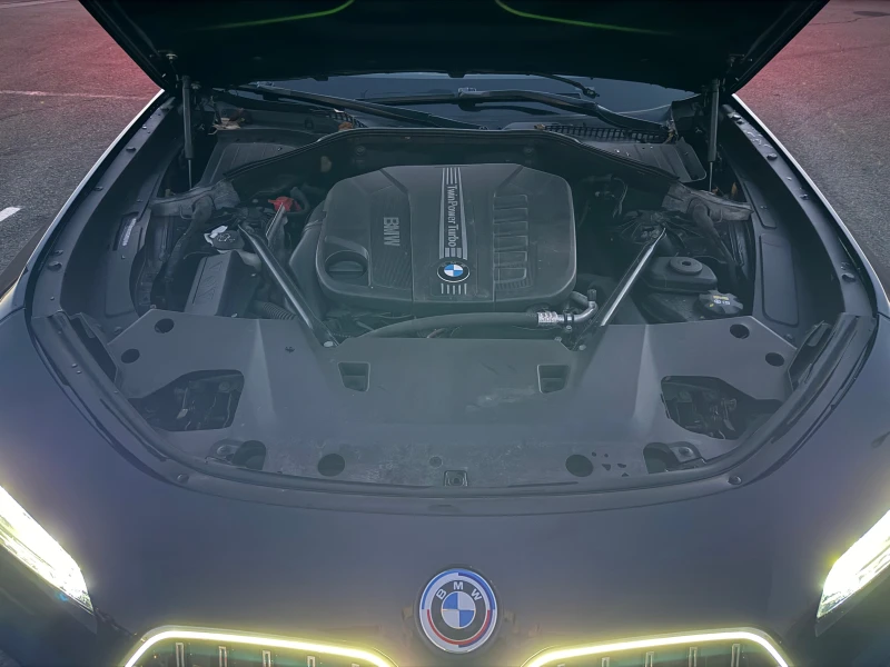 BMW 740 face G20, снимка 12 - Автомобили и джипове - 53528552