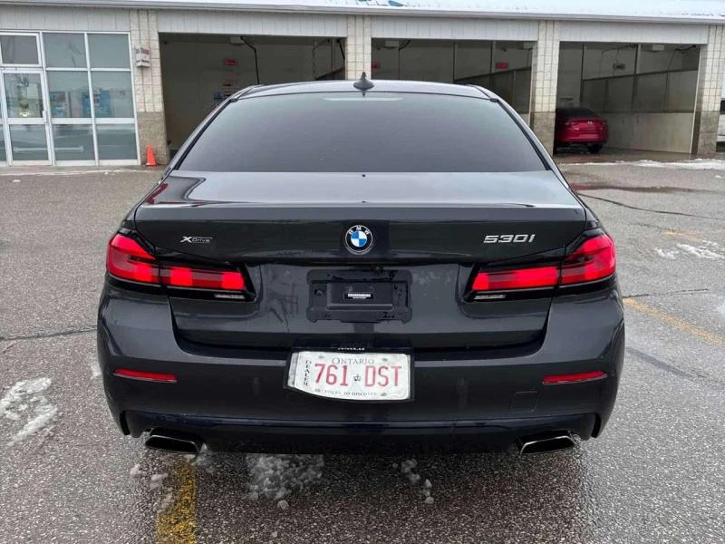 BMW 530 530i xDrive  CARFAX, снимка 4 - Автомобили и джипове - 53579977