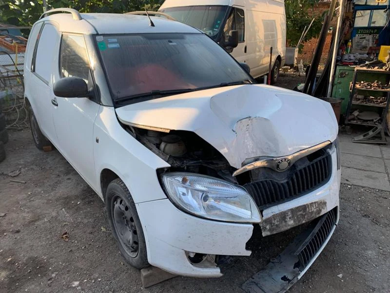 Skoda Praktik 1.2, снимка 2 - Автомобили и джипове - 34156963