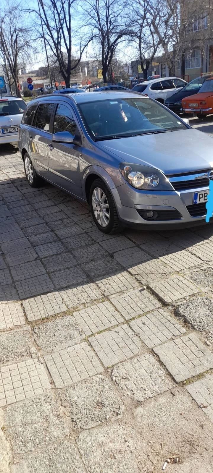 Opel Astra, снимка 7 - Автомобили и джипове - 47239687