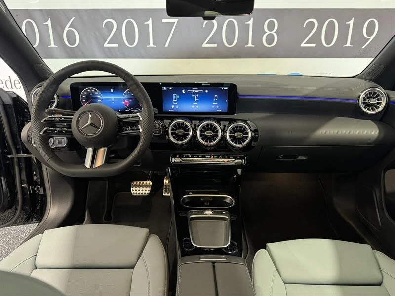 Mercedes-Benz CLA 250 CLA 250* 4MATIC* АвтоКредит* (ЦЕНА ДО БГ), снимка 12 - Автомобили и джипове - 53770760