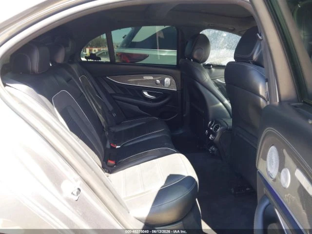 Mercedes-Benz E 63 AMG S* 4MATIC* ПОДГРЕВ* ОБДУХВАНЕ* ПАНО* BURMESTER* , снимка 8 - Автомобили и джипове - 55570441