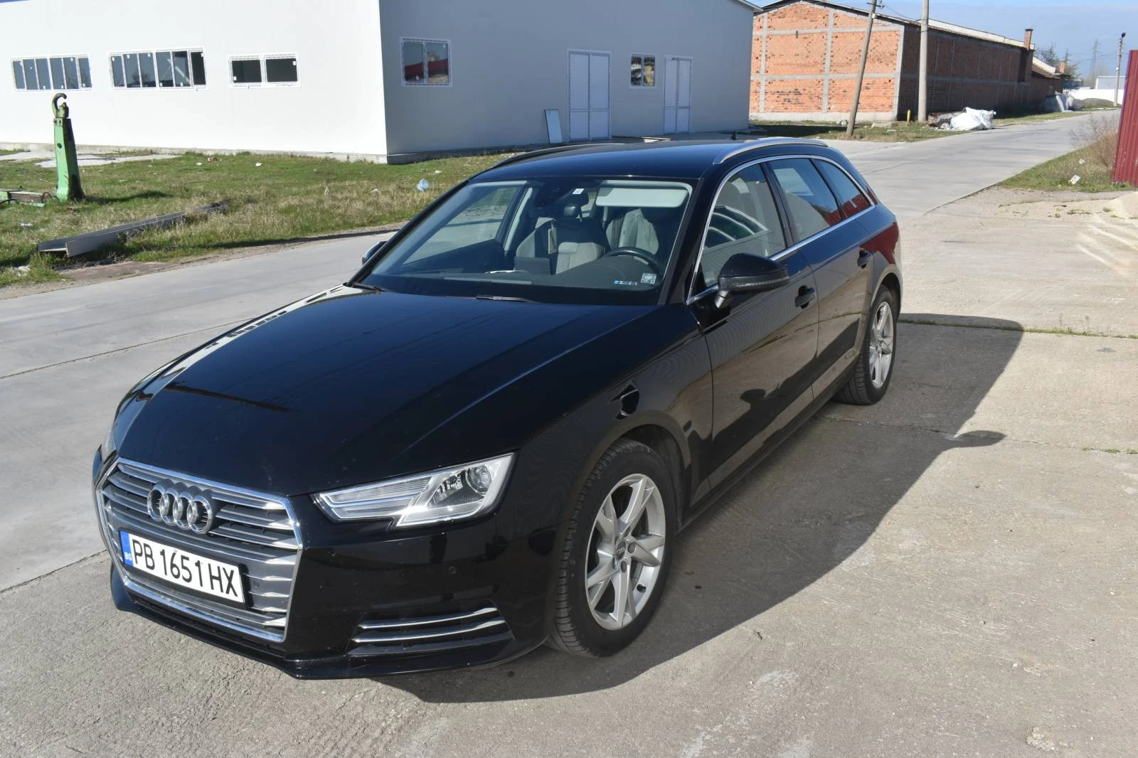 Audi A4 2.0 G-TRON - изображение 2