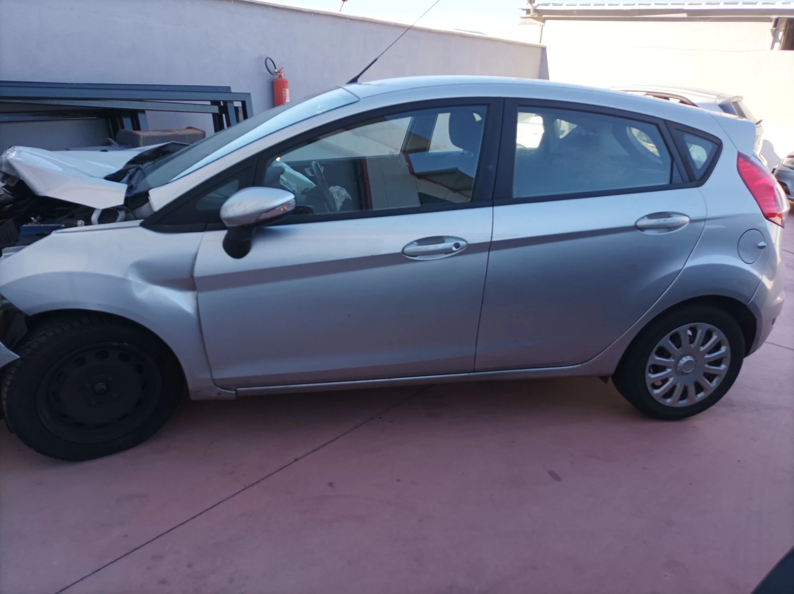 Ford Fiesta 1.2 BENZIN/ НА ЧАСТИ  - изображение 4