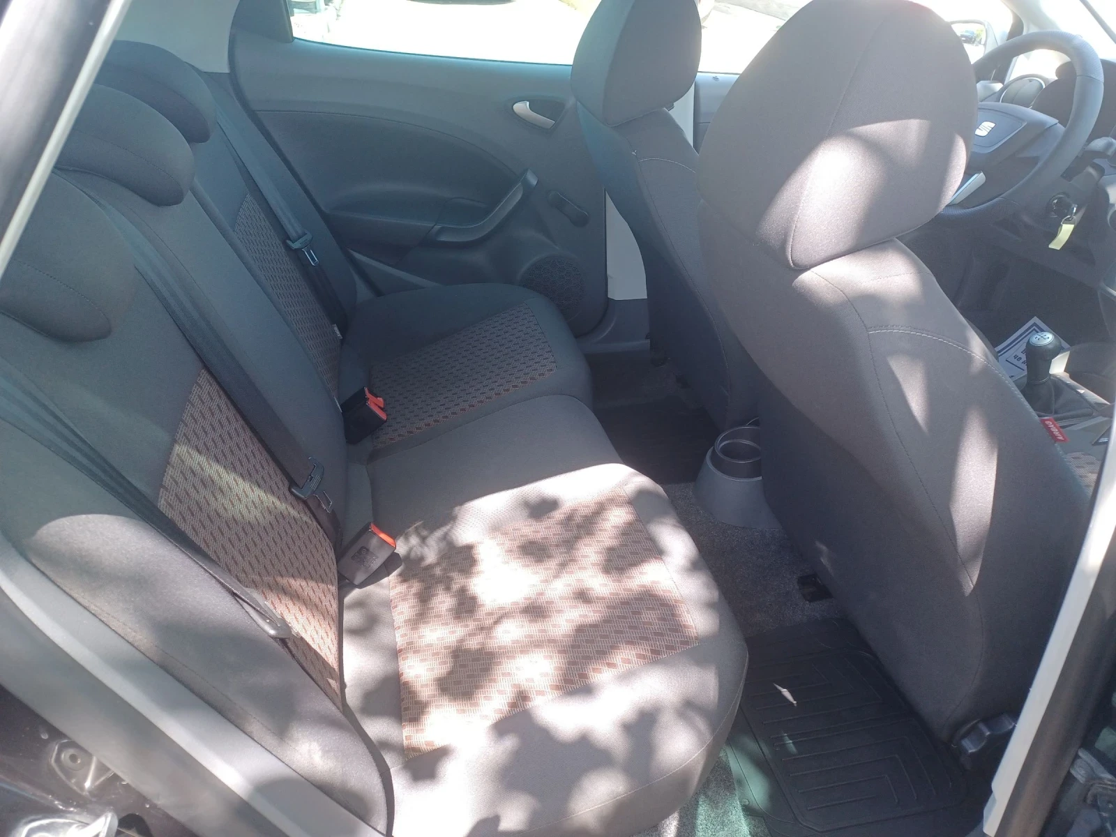 Seat Ibiza 1.2i 12v | Mobile.bg — изображение 13