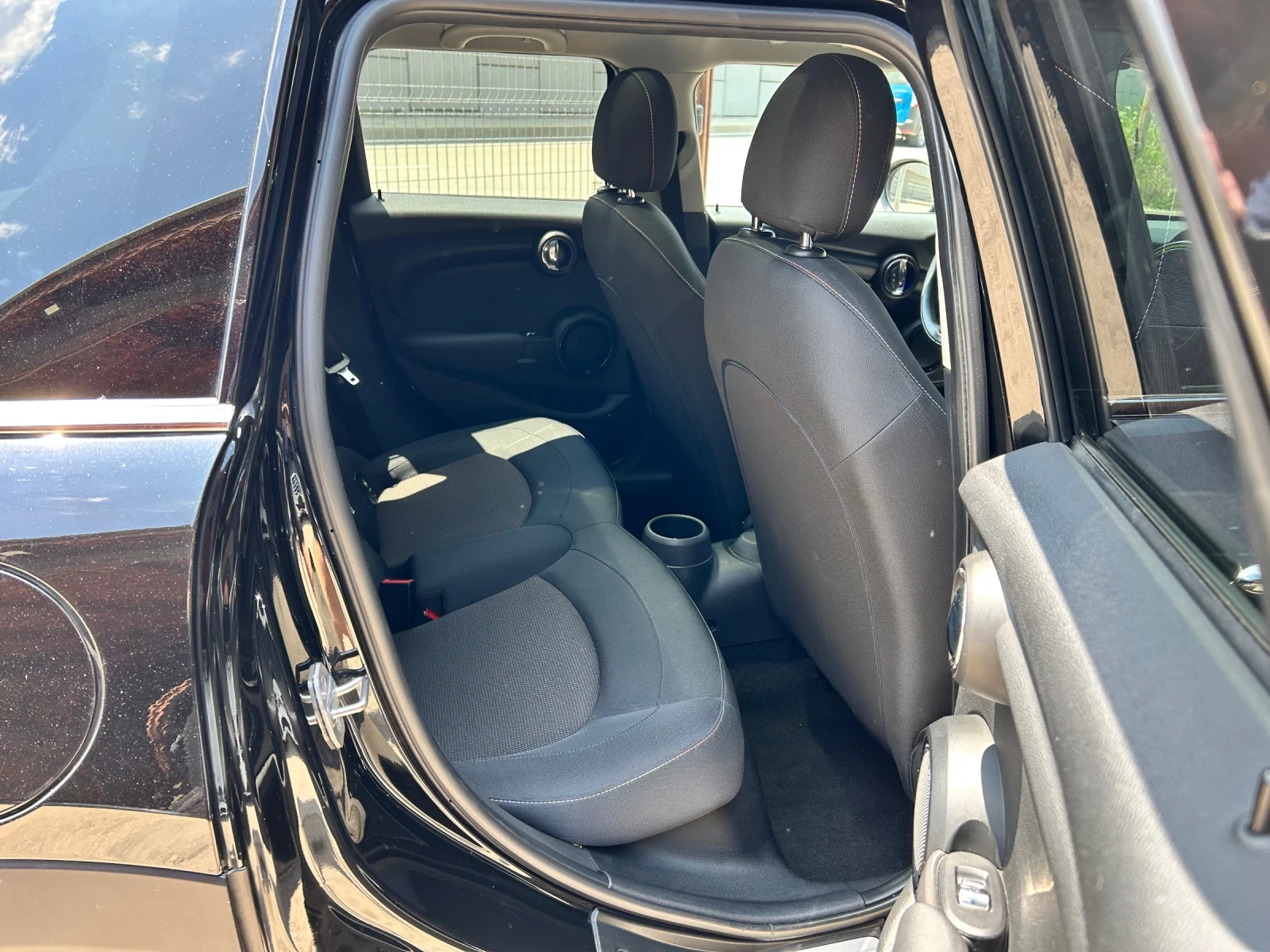 Mini Cooper ONE 1.2TURBO | Mobile.bg — изображение 16