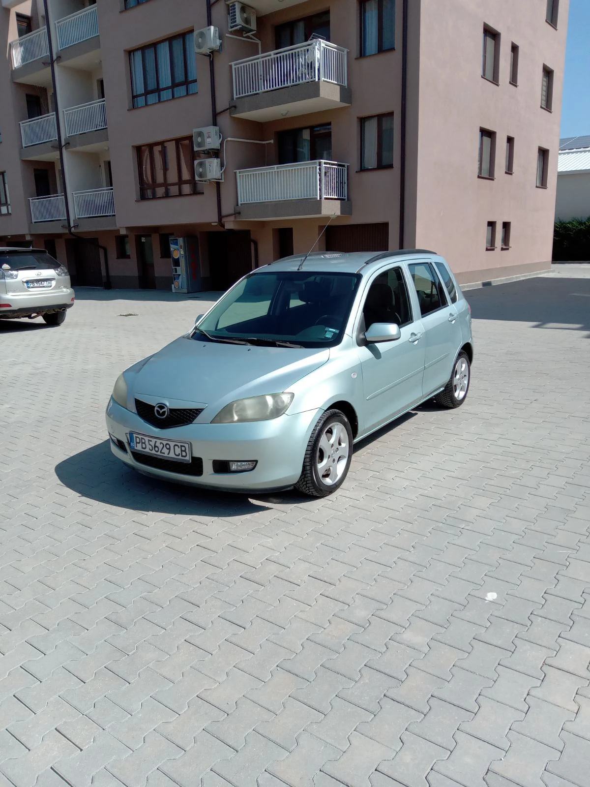 Mazda 2  - изображение 5