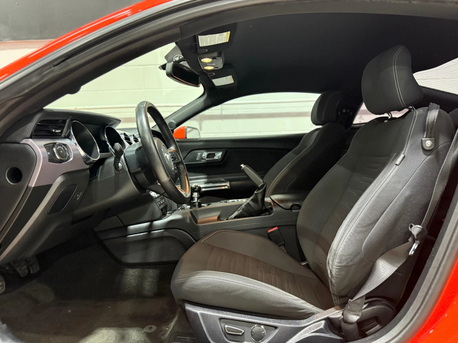 Ford Mustang 2.3 Ecoboost MANUAL - изображение 10