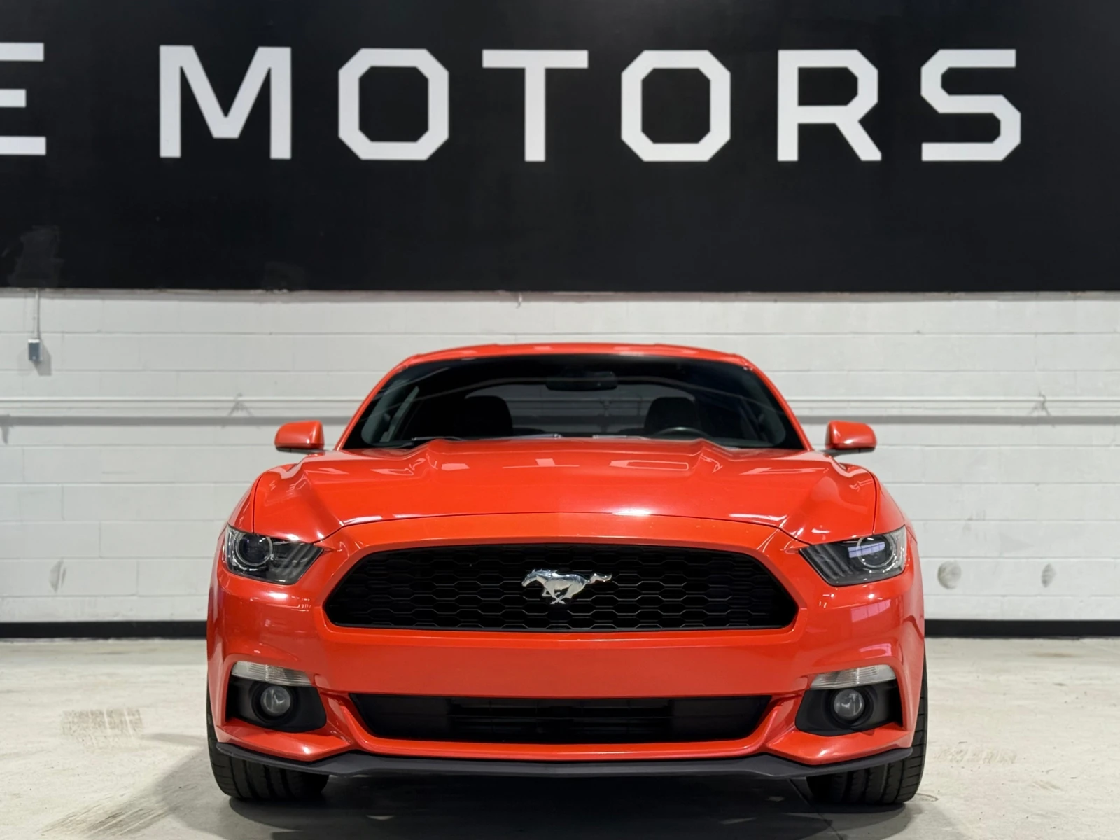 Ford Mustang 2.3 Ecoboost MANUAL - изображение 7