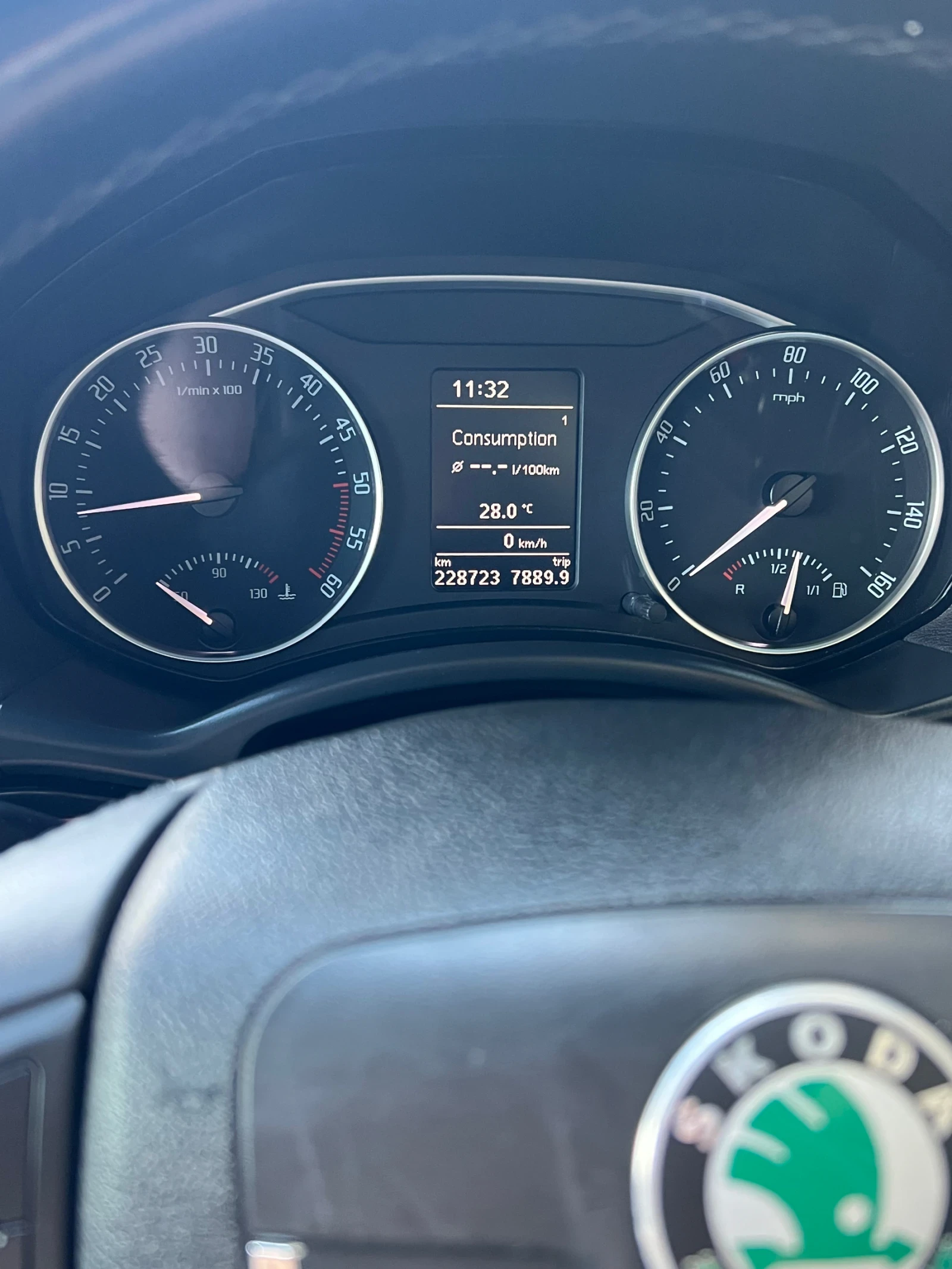 Skoda Octavia 2.0 TDI CR Laurin&Klement  - изображение 5