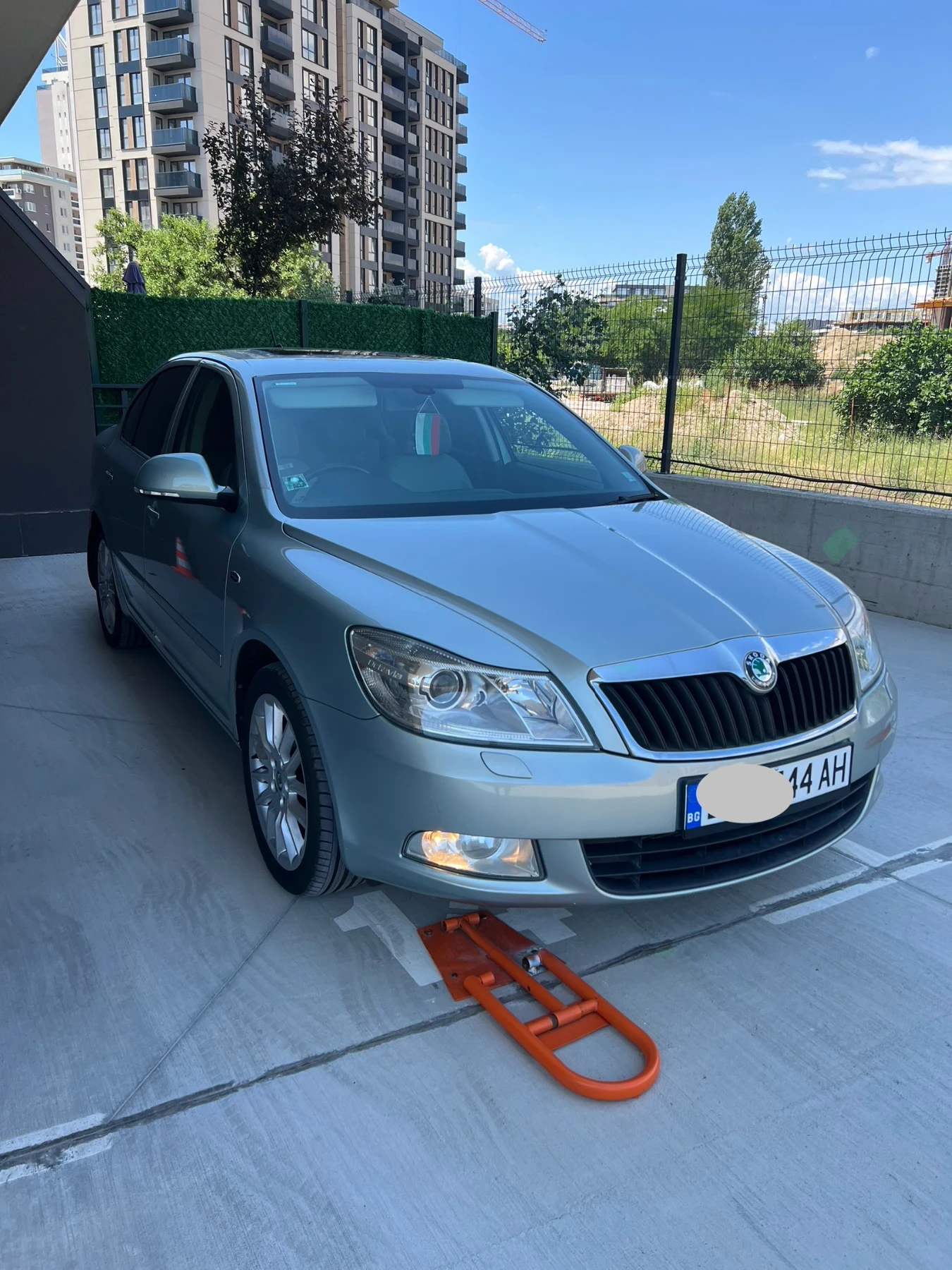 Skoda Octavia 2.0 TDI CR Laurin&Klement  - изображение 2