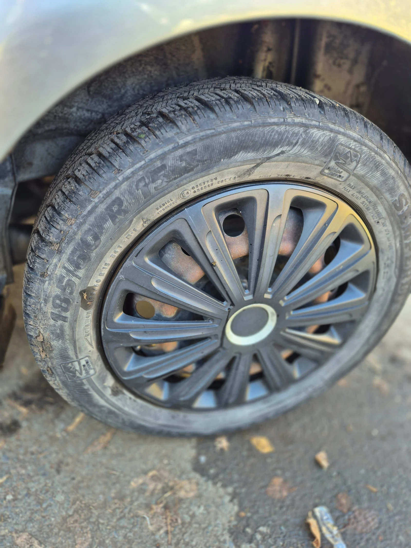 Toyota Yaris  - изображение 9