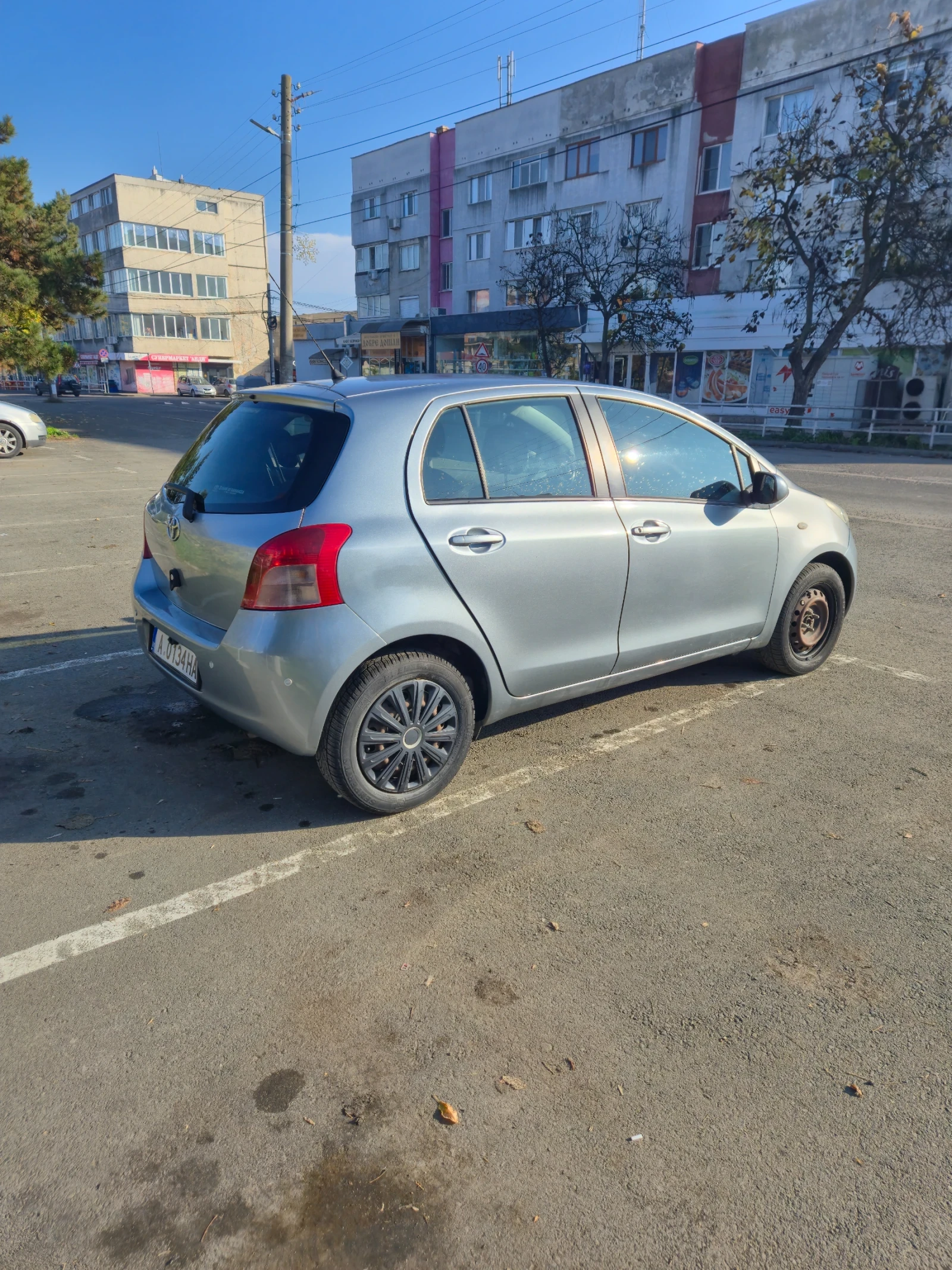 Toyota Yaris  - изображение 4