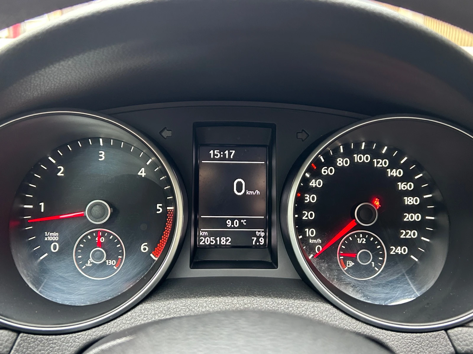 VW Golf 1.6TDI 105K | Mobile.bg � ����������� 13