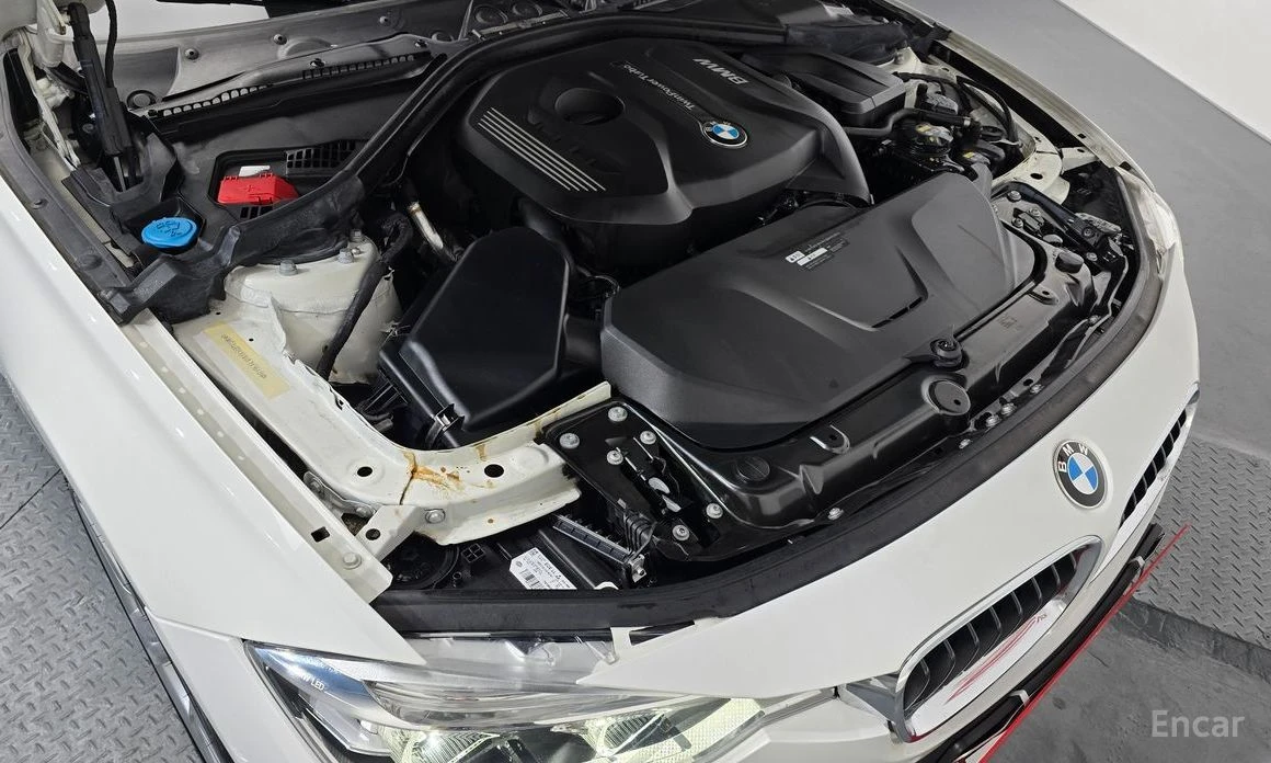 BMW 330  - изображение 6