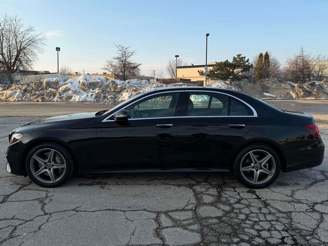 Mercedes-Benz E 300  АМГ Пакет/CARFAX /Кожа/Подгрев/Нави/Burmester - изображение 3