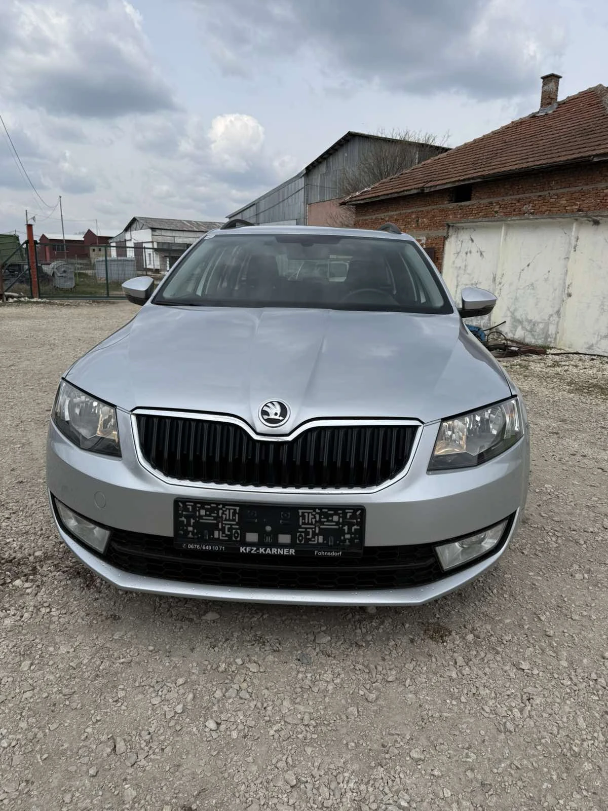 Skoda Octavia 3 1.6 TDI, снимка 2 - Автомобили и джипове - 53949059