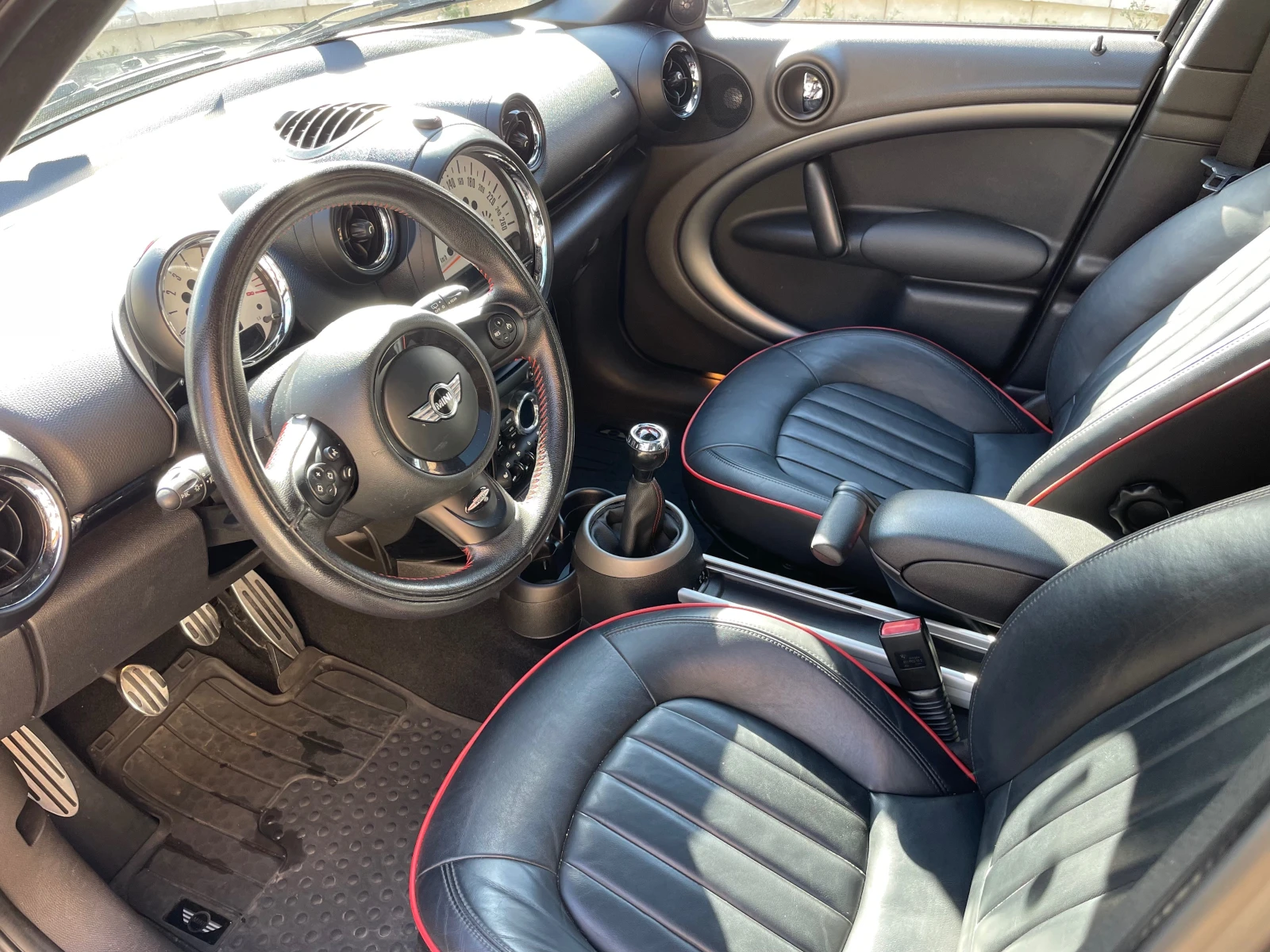 Mini John Cooper Works ALL4, снимка 8 - Автомобили и джипове - 54314071