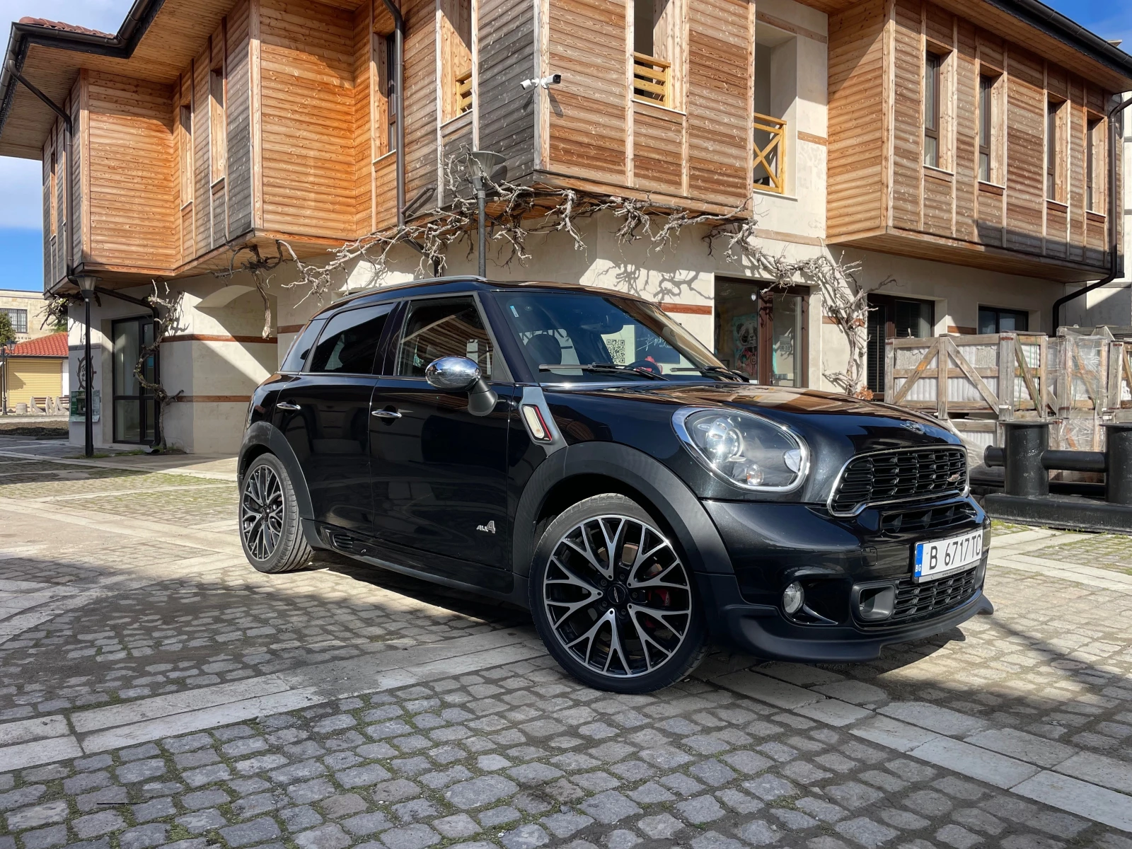 Mini John Cooper Works ALL4, снимка 2 - Автомобили и джипове - 54314071