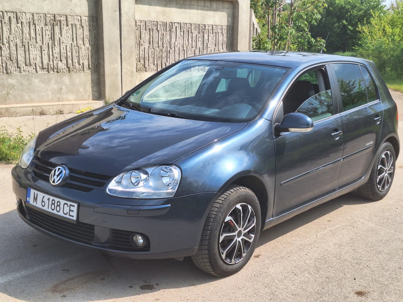 VW Golf 1.4, снимка 3 - Автомобили и джипове - 54362581